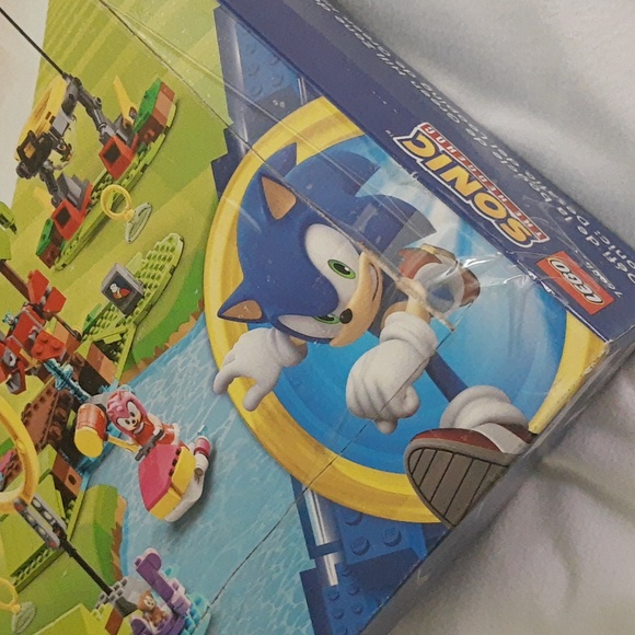 LEGO Sonic the Hedgehog Green Hill Zone Loop Challenge COMPLETE WITH BOX DAMAGE - Picture 13 of 16